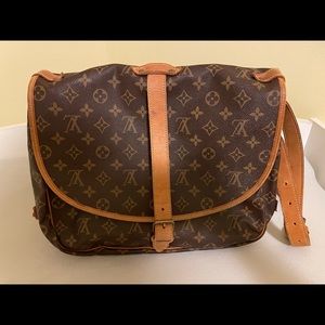 COPY - Louis Vuitton Monogram Saumur 35